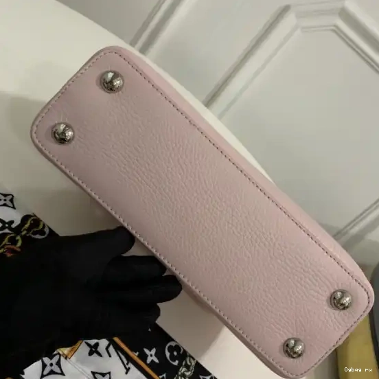 CAPUCINES VUITTON LOUIS BB 0422